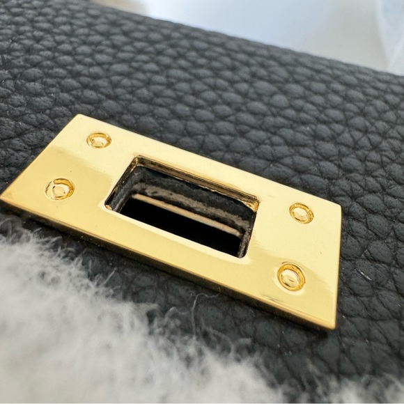 Black Teddy Shearling Fur Trimmed 22 Belted Leather Bag Top Handle Satchel B1 - Picture 5 of 16